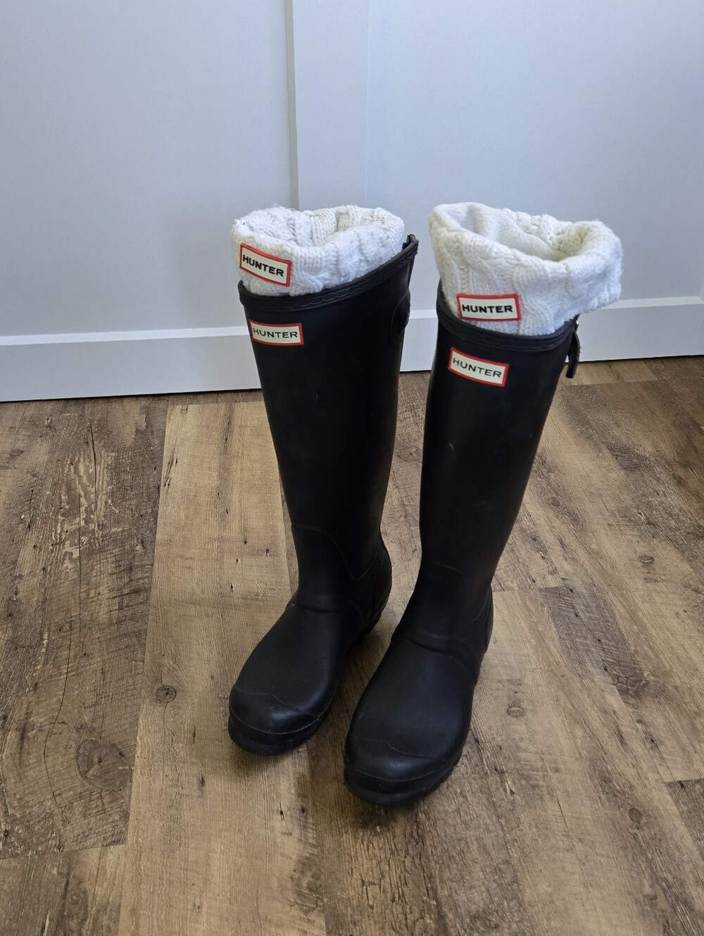 Hunter Black Tall Rain Boots Size 7 With Socks